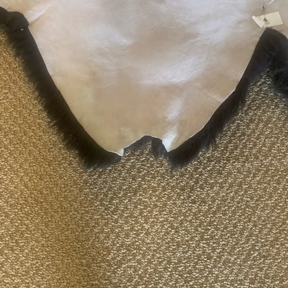 ✨Authentic AUSKIN LAMBSKIN/WOOL area rug by Woolmark Interiors✨ - Picture 8 of 14